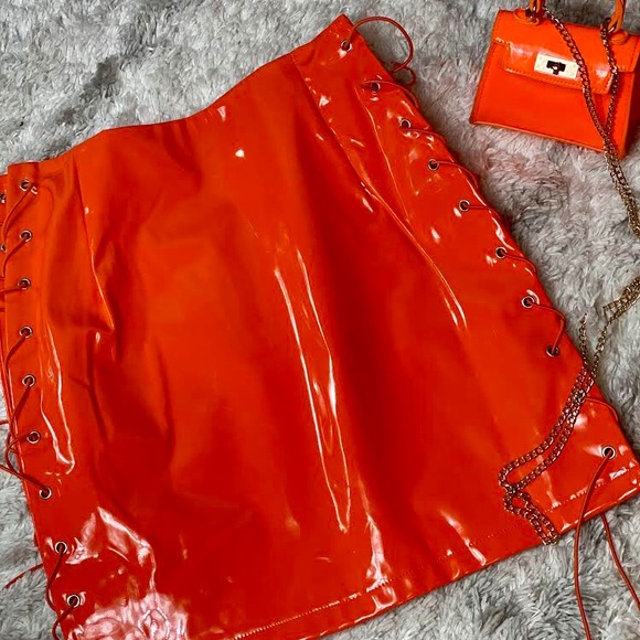 Pretty Little Thing Neon Orange Vinyl Skirt: 10 - Picture 2 of 3